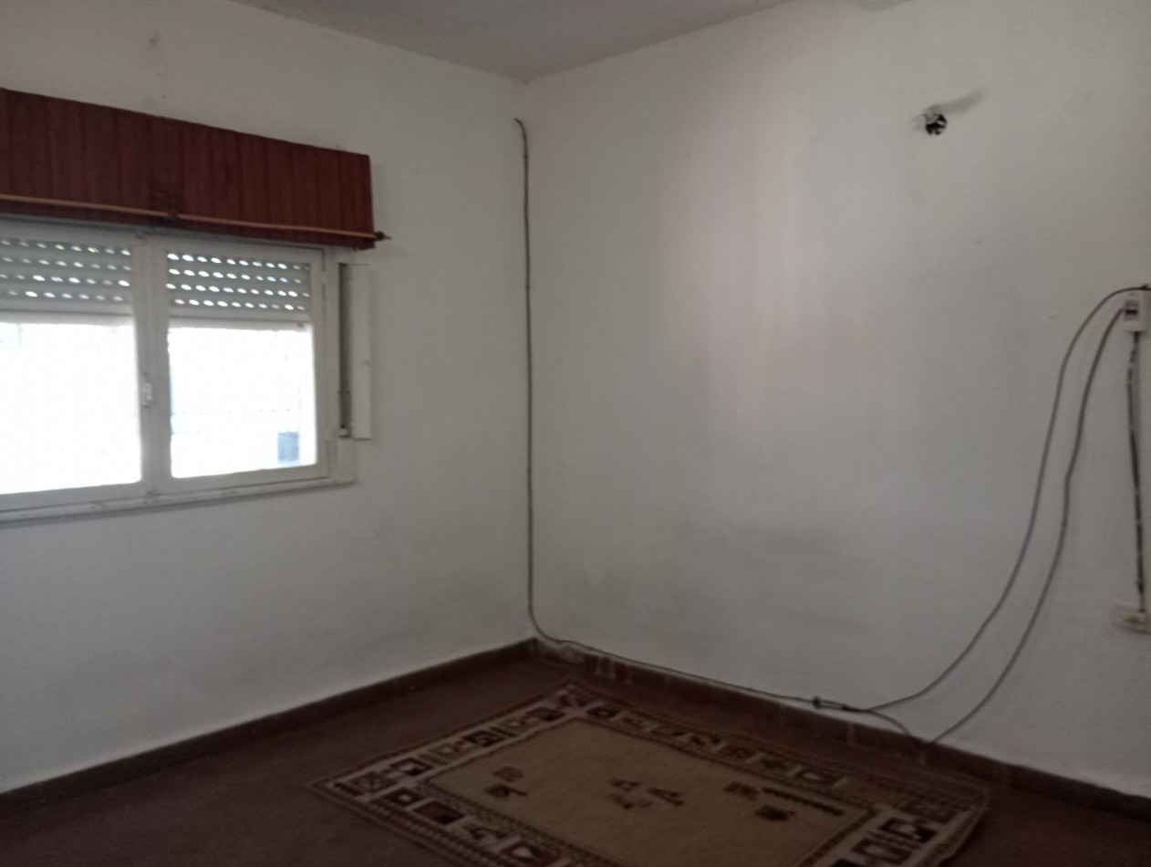 venta oportunidad casa con local en Adolfo Sourdeaux